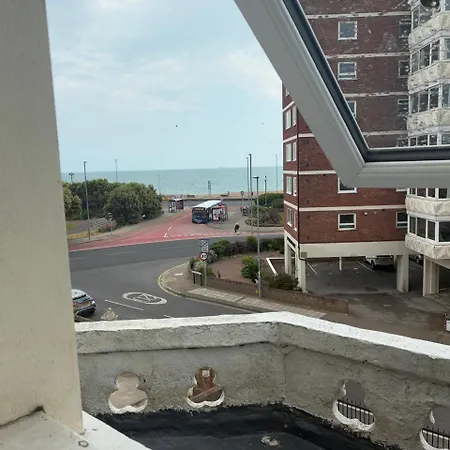 Inn By The Sea, Portsmouth, Parking Ev 22Kw Available Exterior photo