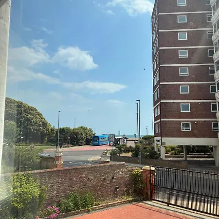 Inn By The Sea, Portsmouth, Parking Ev 22Kw Available Exterior photo