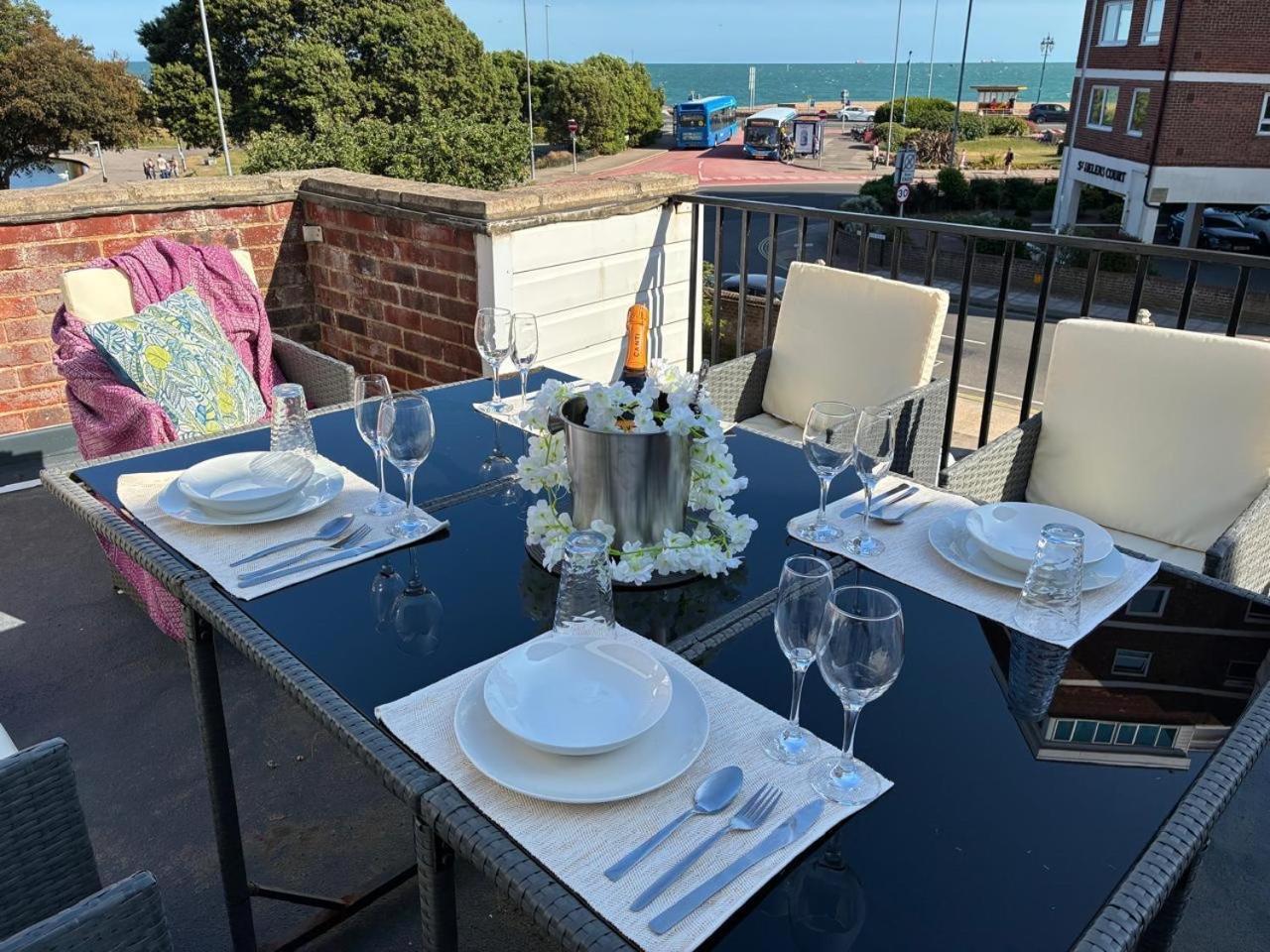 By The Sea, Portsmouth, Parking Ev 22kw Available Apartahotel